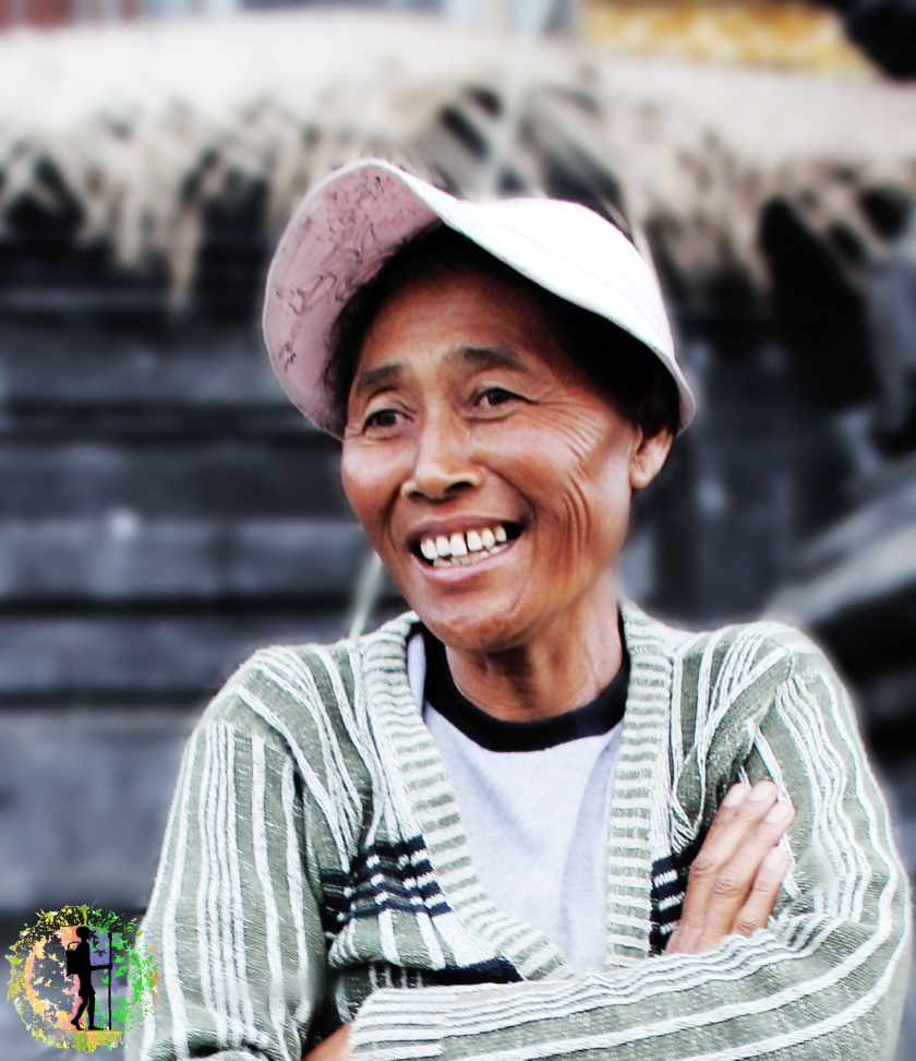 A Balinese local stopped by for a chit chat - Feel- good factor during travels